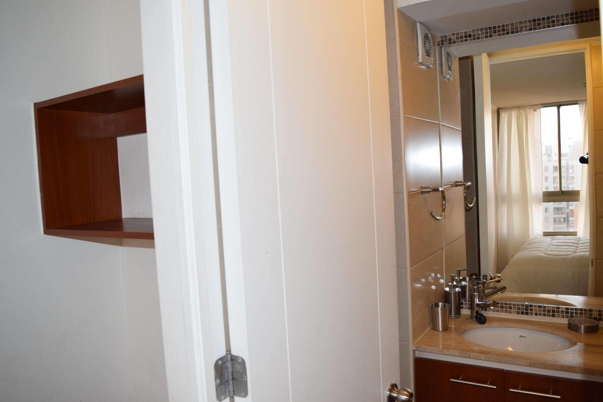 Sys Suites Tarapaca Сантьяго Екстер'єр фото