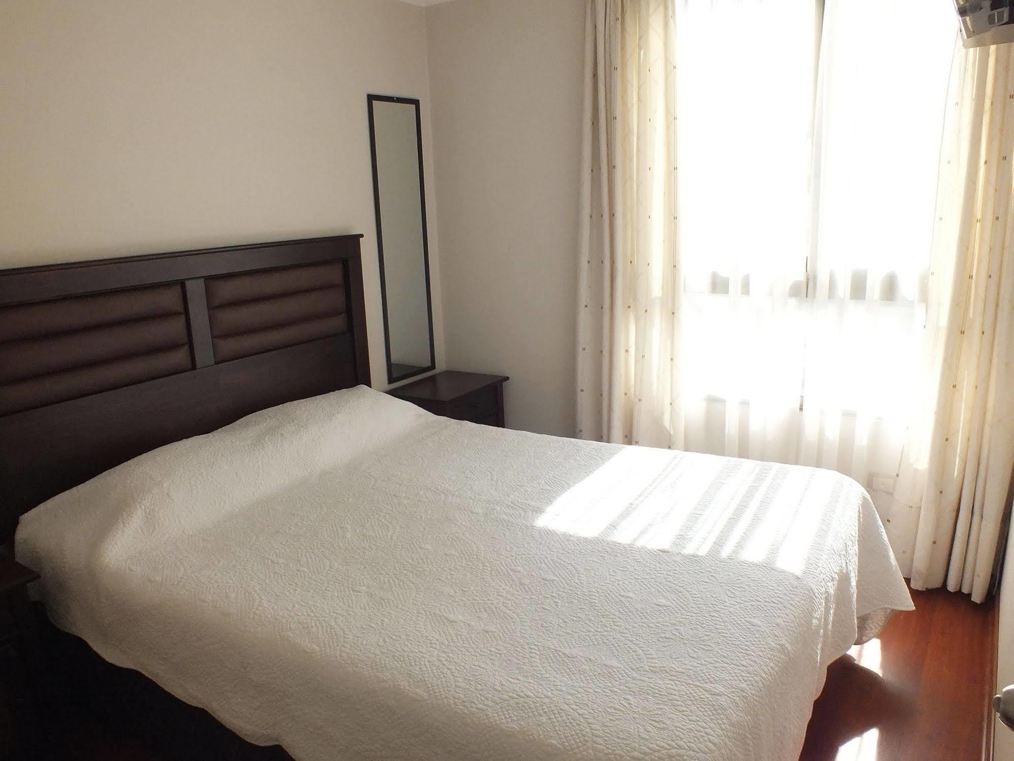 Sys Suites Tarapaca Сантьяго Екстер'єр фото